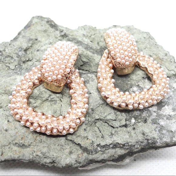 NEW Pearl Gold Hoop Earring - Picture 4 of 4